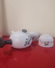 Load image into Gallery viewer, Tea pot
